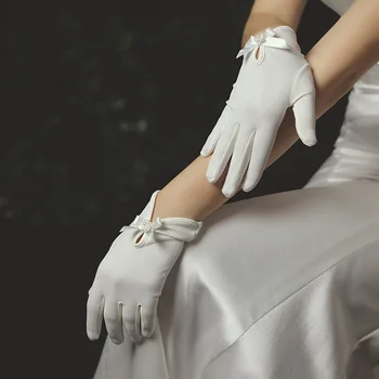 Женские перчатки на запястьях, короткие свадебные аксессуары из атласа, расшитые бисером