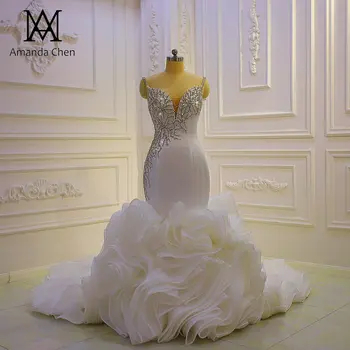 Свадебное платье русалка с хрустальными оборками на тонких бретелях
